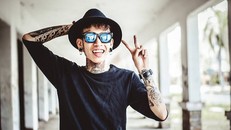 Dế Choắt hiện tại ít hoạt động nghệ thuật hơn để rèn luyện bản thân. 