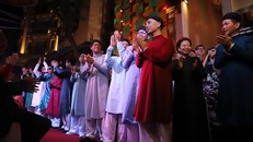 Bảo tồn và phát triển di sản Áo dài truyền thống: Làm sao để hết lai căng?