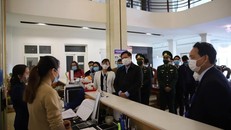 Đoàn làm việc kiểm tra việc triển khai các biện pháp phòng chống COVID-19 tại cửa khẩu Kim Thành. 