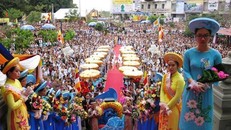 Lễ khai mạc Lễ hội Quán Thế Âm.