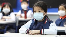 Học sinh một số địa phương tiếp tục được nghỉ học tập trung để phòng dịch. (Ảnh minh hoạ)