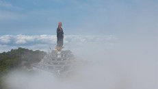 Tây Ninh: Tượng Quán Thế Âm sừng sững giữa mây ngàn