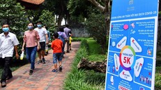 Người dân phải khai báo y tế khi quay trở lại Hà Nội sau kỳ nghỉ lễ