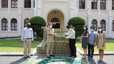 1.000 thùng sữa đã được nhà máy của Vinamilk tại Campuchia tặng người dân đang cách ly tại ‘vùng đỏ’