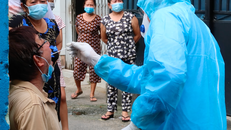 Hơn 913 tỷ đồng ủng hộ TP.HCM chống dịch