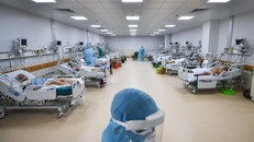 Quản lý điều hành, điều trị tốt bệnh nhân COVID-19 ngay từ đầu