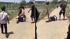 Hình ảnh vụ ẩu đả mà nhóm học sinh tại Thái Nguyên gây ra (Ảnh cắt từ clip)