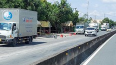 Để kiểm soát dịch COVID-19, tỉnh Bạc Liêu kiên quyết không bỏ chốt chặn tại cửa ngõ trên quốc lộ 1.