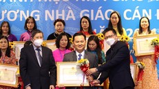 Nhiều nhà giáo, cán bộ quản lý tiêu biểu năm 2021 được tuyên dương