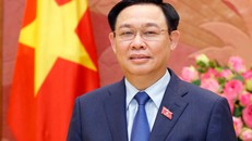 Chủ tịch Quốc hội Vương Đình Huệ chúc mừng Quốc khánh Cuba