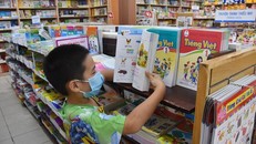 Dự báo giá điện, giá sách giáo khoa... sẽ tăng trong thời gian tới