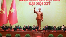 Các ủy viên Bộ Chính trị trong đoàn Chủ tịch đại hội.