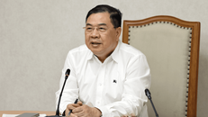 Phó Thủ tướng Thường trực Chính phủ Phạm Gia Túc làm việc với Bộ Công Thương về thực hiện cắt giảm, đơn giản hóa thủ tục hành chính, điều kiện kinh doanh. 