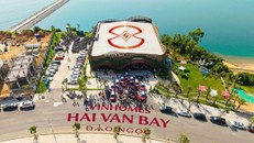 Hàng trăm người có mặt tại văn phòng Vinhomes Hải Vân Bay để bắt đầu hành trình.