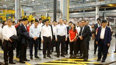 Tổng Bí thư, Chủ tịch nước Tô Lâm thăm Trung tâm Thử nghiệm Đường sắt Singapore. 