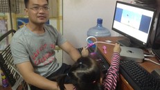 Anh Tú tự mày mò viết game trong quá trình chăm con lúc thất nghiệp.