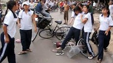 Phải mạnh tay với bạo lực học đường