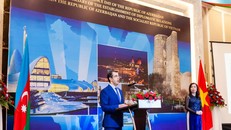 Đại sứ Azerbaijan Anar Imanov phát biểu tại buổi lễ. Ảnh: Ngày Nay.