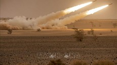 Hệ thống Tên lửa Pháo binh Cơ động Cao M142 trong cuộc tập trận chung mang tên "Sư tử châu Phi" tại Grier Labouihi, Maroc, ngày 9/6/2021. Ảnh: AFP/TTXVN
