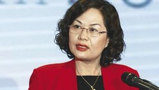 Thống đốc Nguyễn Thị Hồng.