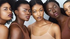 Vẻ đẹp của người mẫu da màu tại Nigeria. Ảnh: informationngr.com