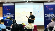 TS.KTS Lê phước Anh từ Khoa Các khoa học liên ngành – ĐH Quốc gia Hà Nội phát biểu tại buổi tọa đàm. Ảnh: Ngọc Phạm.