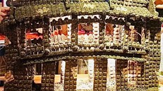 Độc đáo chùa cầu Hội An làm từ 20 kg trà shan tuyết cổ thụ