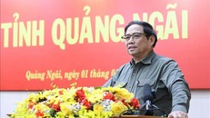 Thủ tướng Phạm Minh Chính phát biểu tại buổi làm việc với Ban Thường vụ Tỉnh ủy Quảng Ngãi. Ảnh: Dương Giang/TTXVN