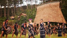 Bảo tồn, phát huy giá trị văn hóa các dân tộc thiểu số là giá trị cốt lõi