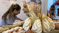 Lễ hội Bánh mì Việt Nam thu hút 100.000 lượt khách tham gia