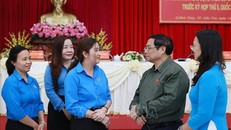 Thủ tướng Phạm Minh Chính với cử tri thành phố Cần Thơ. Ảnh: Dương Giang