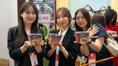 Lần đầu tiên ra mắt, hương vị Phở Story chiếm trọn cảm tình người Hàn 