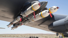 Nga phản ứng về việc Mỹ cung cấp bom chùm cho Ukraine