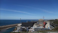 Một nhà máy điện hạt nhân của EDF tại Flamanville, miền Bắc nước Pháp. Ảnh: AFP