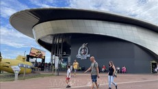 Khu vui chơi giải trí công nghệ thực tế ảo trong công viên Futuroscope. Ảnh: Thu Hà