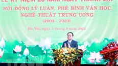 Ông Nguyễn Trọng Nghĩa, Bí thư Trung ương Đảng, Trưởng Ban Tuyên giáo Trung ương, phát biểu chúc mừng. Ảnh: Phương Hoa