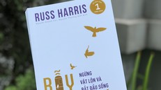 Vượt "bẫy hạnh phúc" - Bí mật để sống trọn vẹn từng khoảnh khắc 