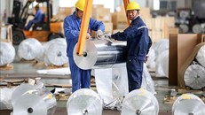 EU và Mỹ chuẩn bị áp thuế cao với nhôm, thép Trung Quốc