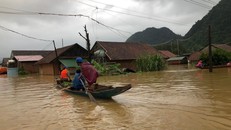 Miền Trung cảnh báo mưa lũ cấp 3, chuẩn bị đón lũ