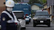 Cảnh sát Nhật Bản bắt giữ tay súng cố thủ trong bưu điện gần Tokyo