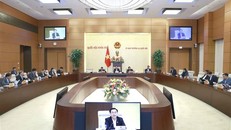 Chủ tịch Quốc hội Vương Đình Huệ phát biểu. Ảnh: Doãn Tấn