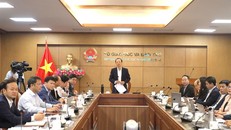 Thứ trưởng Phạm Ngọc Thưởng chủ trì khai mạc tại điểm cầu Bộ GDĐT. Ảnh: moet.gov.vn