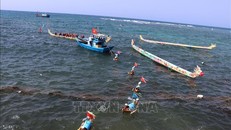 Lễ Khao lề thế lính Hoàng Sa-Bằng chứng sống động về chủ quyền biển đảo. Ảnh: Phạm Cường/TTXVN