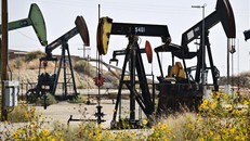 Giá dầu có thể chạm mốc 100 USD/thùng