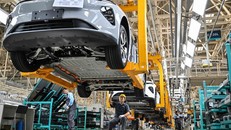 Diễn biến mới nhất việc EU áp thuế cao đối với xe điện Trung Quốc