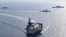 Thực hư việc tàu sân bay USS Dwight D. Eisenhower của Mỹ bị Houthi tấn công