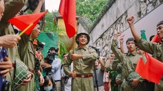 Trưng bày góp phần tuyên truyền lịch sử đấu tranh cách mạng của dân tộc tới mọi tầng lớp Nhân dân. (Nguồn: Thư viện Hà Nội)