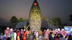 Tháp Thần nông được công nhận Kỷ lục thế giới. Ảnh: Thái Hùng/TTXVN