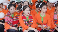 Tô cam - Chấm dứt bạo lực với phụ nữ và trẻ em gái