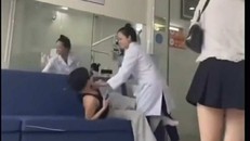 Yêu cầu làm rõ vụ nhân viên y tế đánh bệnh nhân tại TP Hồ Chí Minh